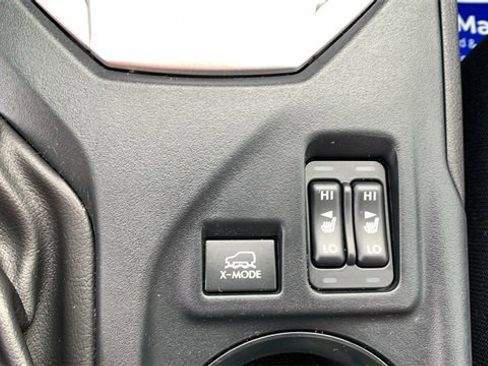 Used 2022 Subaru Crosstrek 2.0i Premium image 17