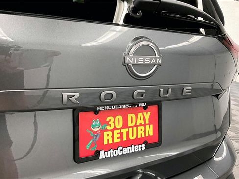 New 2026 Nissan Rogue S image 18
