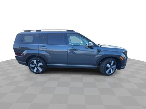 Used 2025 Hyundai Santa Fe Limited FWD image 9