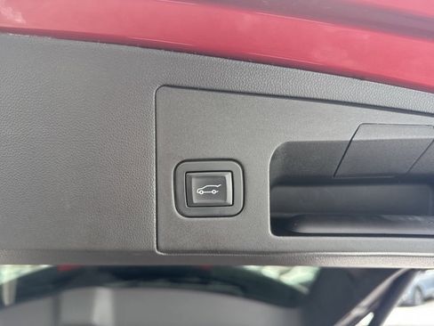 Used 2019 Cadillac XT5 Luxury image 20