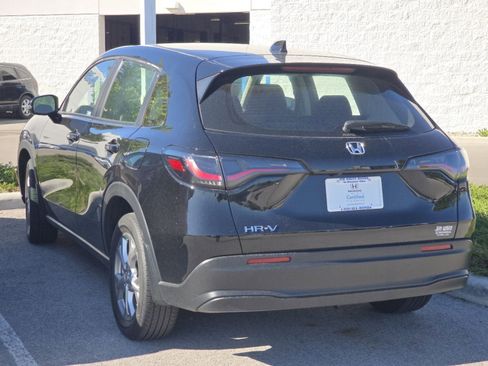 Certified 2024 Honda HR-V LX image 3