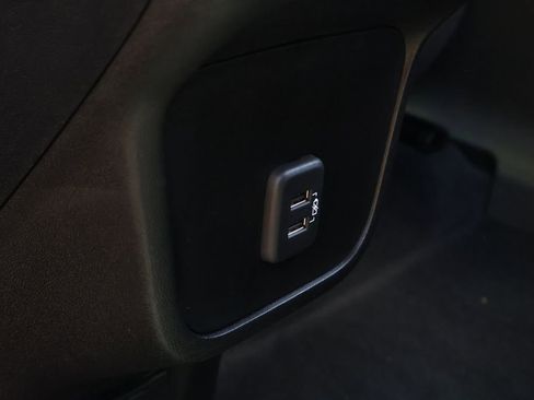 Certified 2021 Chevrolet Equinox Premier w/ Redline Edition image 46