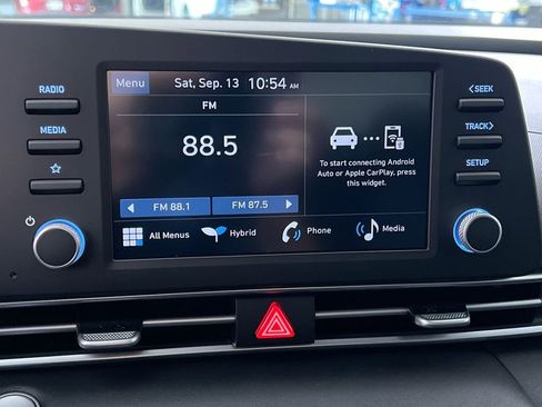 New 2025 Hyundai Elantra Blue image 17