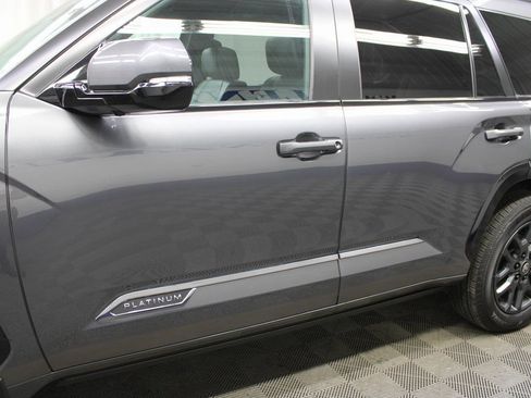 Used 2025 Toyota Sequoia Platinum image 43