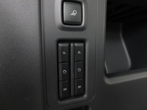 Used 2025 Ford Expedition Platinum AWD/4WD image 20