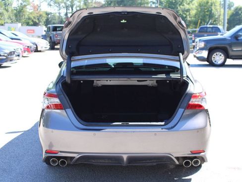 Used 2018 Toyota Camry XSE w/ Audio Package FWD image 9