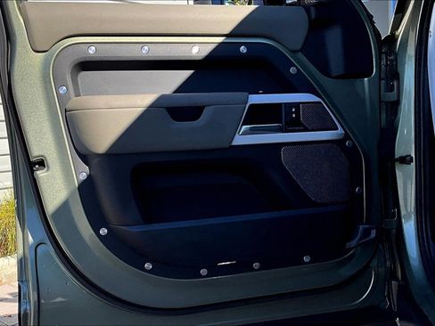 Used 2020 Land Rover Defender 110 S image 22