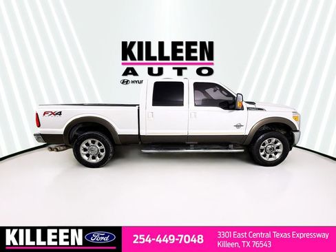 Used 2016 Ford F250 Lariat w/ Lariat Interior Package image 9