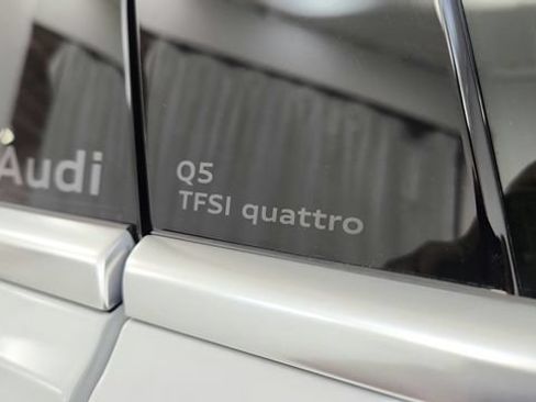 Used 2025 Audi Q5 Premium Plus w/ Premium Plus AWD/4WD image 52
