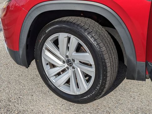 Used 2023 Volkswagen Atlas Cross Sport SE image 33