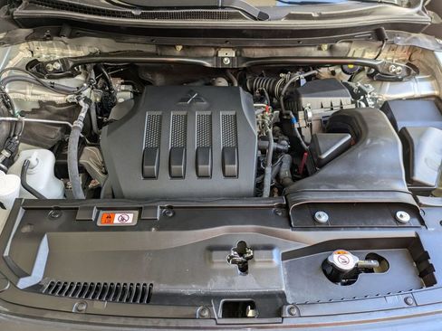 Used 2025 Mitsubishi Eclipse Cross AWD image 30