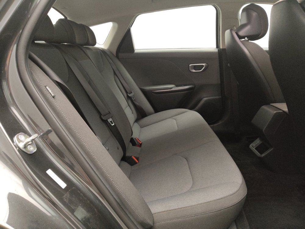 Used 2025 Kia K4 FWD image 19