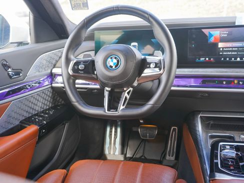 Used 2024 BMW 750e xDrive w/ Executive Package image 20