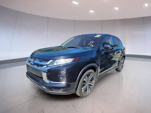 Used 2025 Mitsubishi Outlander Sport SE AWD/4WD image 2