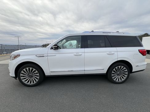 Used 2020 Lincoln Navigator Reserve w/ Luxury Package image 6