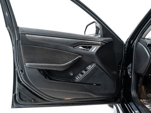 Used 2013 Cadillac CTS V RWD image 15