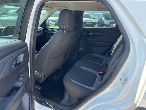 Used 2024 Chevrolet TrailBlazer LS image 8
