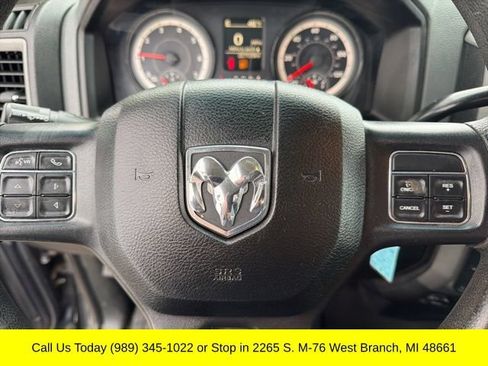 Used 2017 RAM 1500 Express AWD/4WD image 22