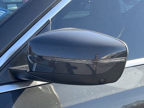 New 2026 BMW 330i Sedan w/ Premium Package image 30