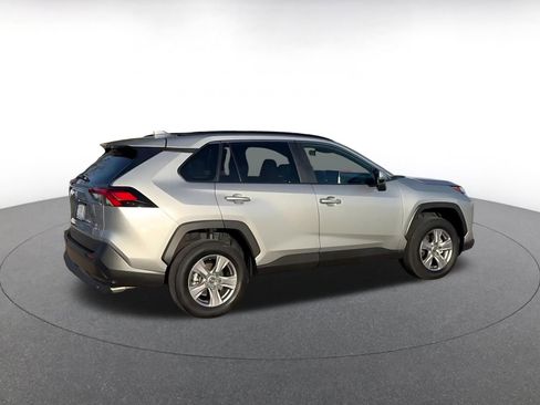 Used 2025 Toyota RAV4 XLE image 15