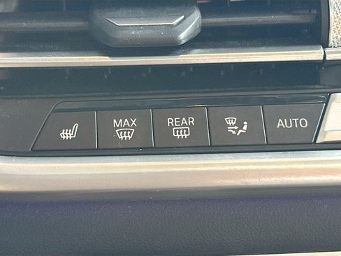 Used 2023 BMW X5 xDrive40i w/ Parking Assistance Package image 21