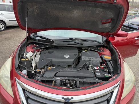 Used 2014 Nissan Altima 2.5 SV image 21