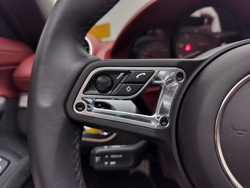 Certified 2023 Porsche 718 Boxster Spyder RWD image 10