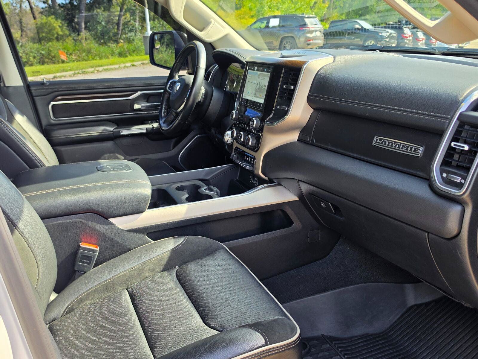 Used 2022 RAM 1500 Laramie AWD/4WD image 10