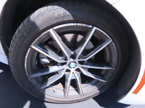 Used 2019 BMW 330i Sedan RWD image 18