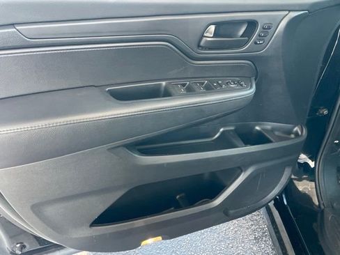 Certified 2023 Honda Odyssey Sport image 6