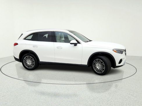 Certified 2026 Mercedes-Benz GLC 300 image 6