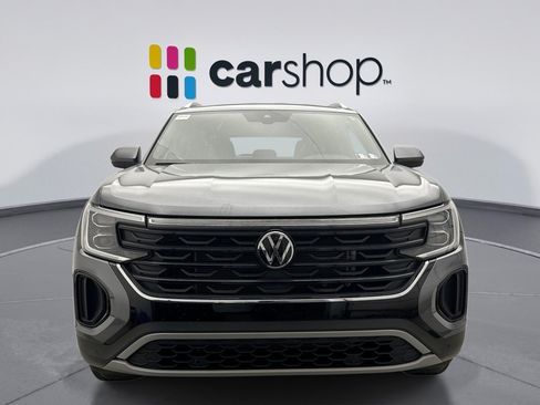 Used 2025 Volkswagen Atlas Cross Sport SE AWD/4WD image 6