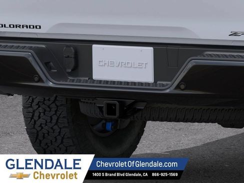 New 2026 Chevrolet Colorado ZR2 w/ Technology Package AWD/4WD image 14