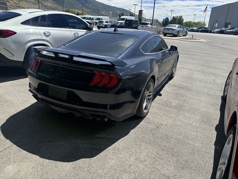 Used 2021 Ford Mustang GT Premium w/ GT Performance Package RWD image 4