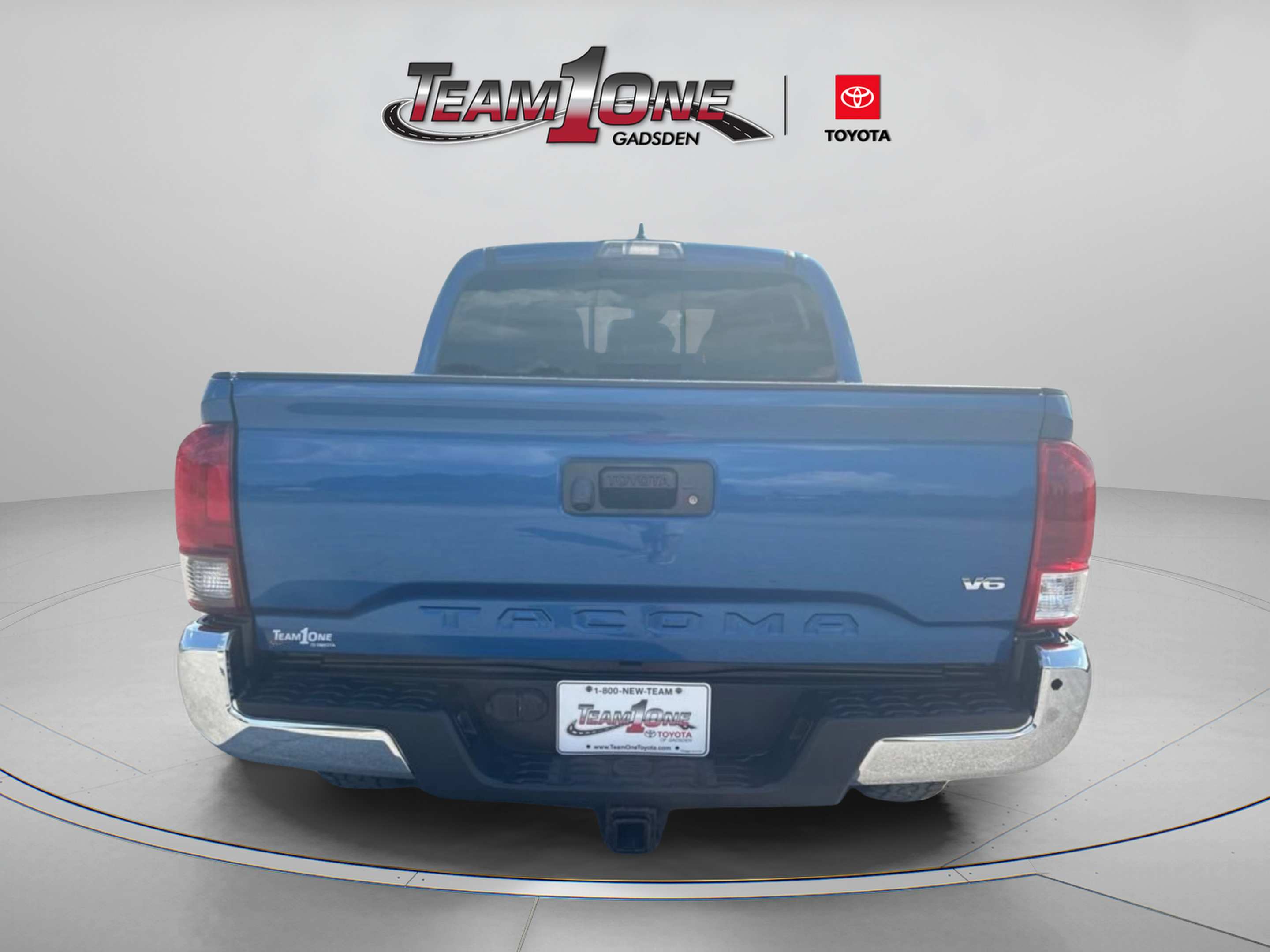 Used 2018 Toyota Tacoma TRD Off-Road AWD/4WD image 6