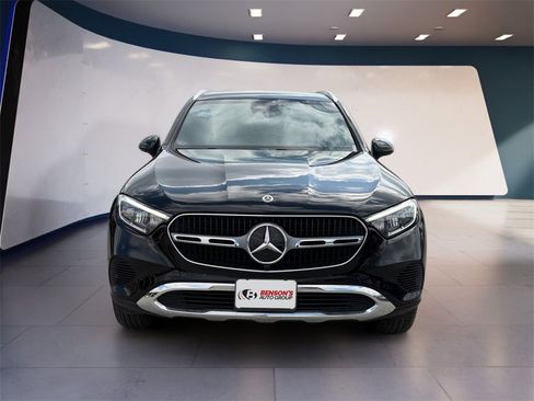 Used 2024 Mercedes-Benz GLC 300 4MATIC image 8