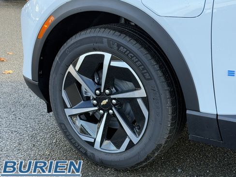 New 2026 Chevrolet Equinox EV LT image 34