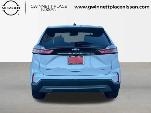 Used 2024 Ford Edge SEL image 6