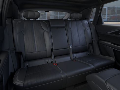 New 2025 Cadillac Lyriq Luxury image 41