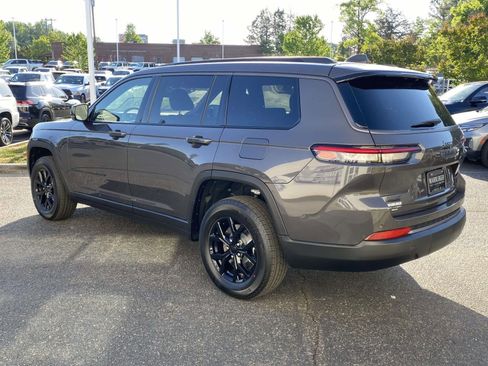New 2026 Jeep Grand Cherokee L 4WD image 5