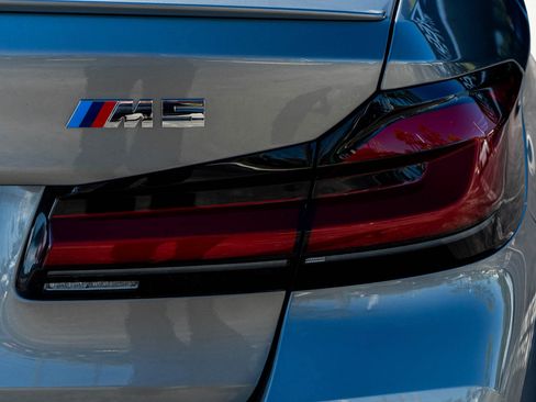 Used 2021 BMW M5 w/ Executive Package image 11