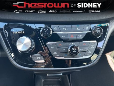 Used 2025 Chrysler Pacifica Select FWD image 44