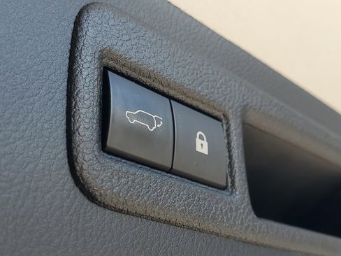 Used 2018 Lexus NX 300 FWD image 9