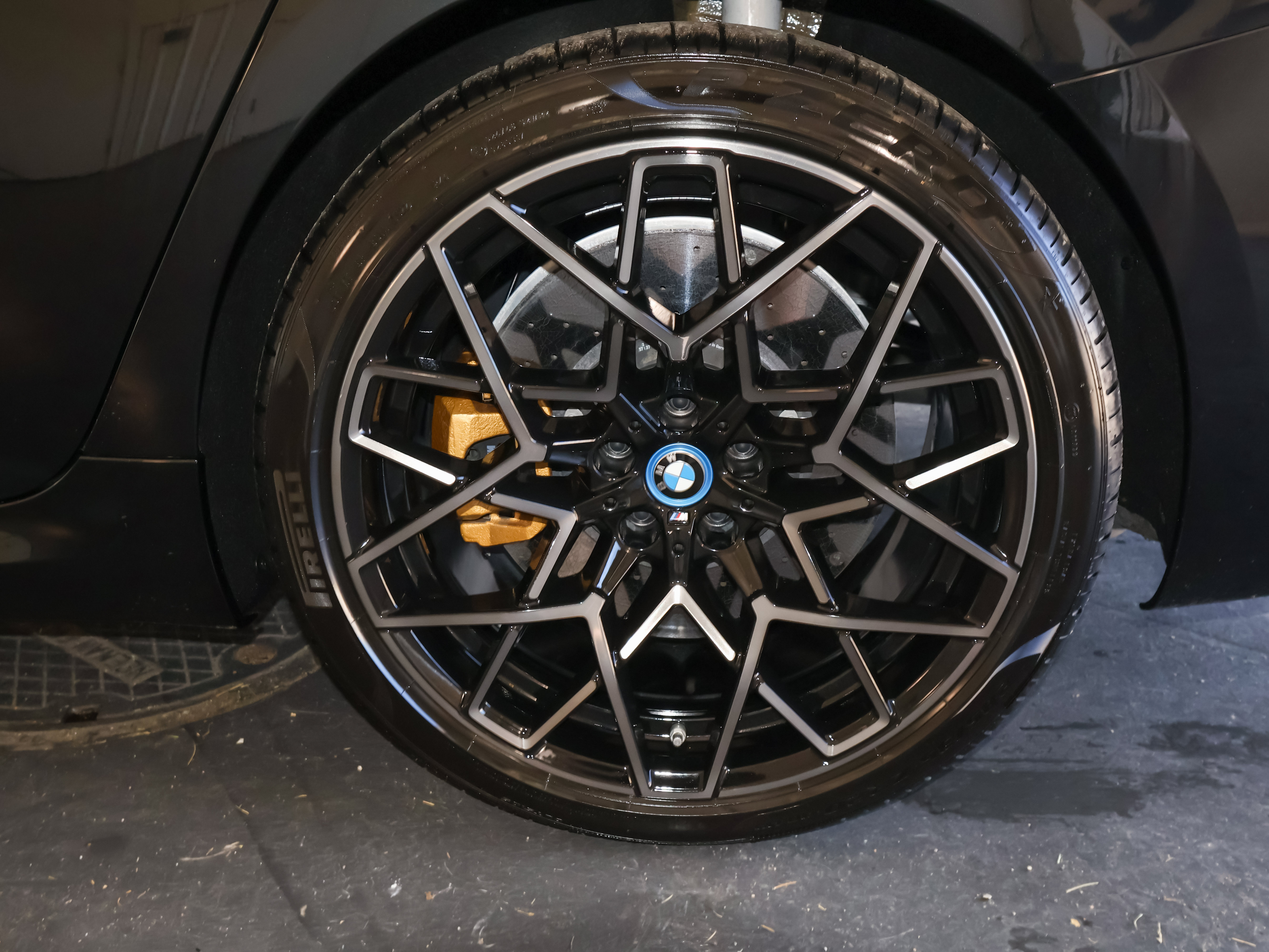 Used 2023 BMW M8 Gran Coupe xDrive Competition w/ M Carbon Exterior Package AWD/4WD image 43