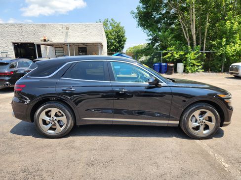 Used 2026 Genesis GV70 2.5T Advanced AWD/4WD image 5