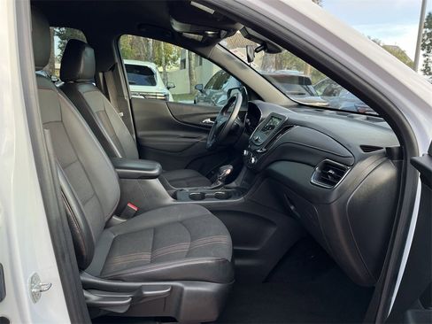 Used 2023 Chevrolet Equinox RS image 27