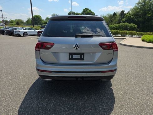 Used 2021 Volkswagen Tiguan SE R-Line AWD/4WD image 6