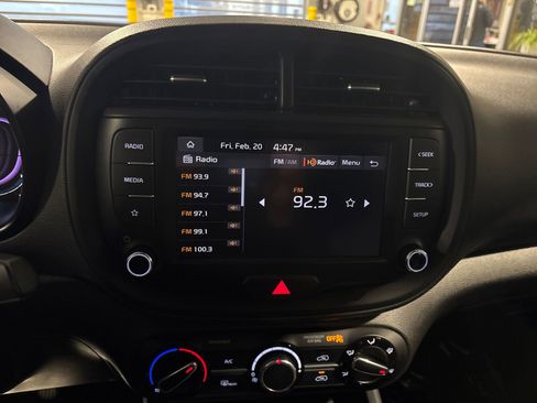 Used 2023 Kia Soul LX w/ Option Group 015 image 19