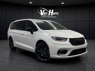 New 2026 Chrysler Pacifica Limited w/ S Appearance Package AWD/4WD video 1