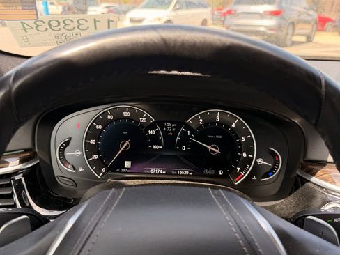 Used 2019 BMW 540i w/ Premium Package RWD image 28